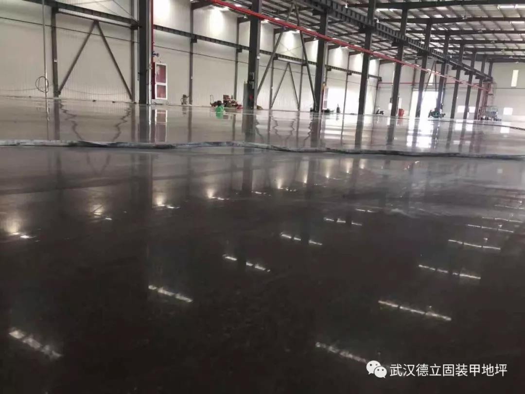 水泥固化地坪如何養(yǎng)護(hù)？
